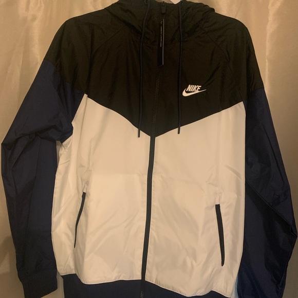 Nike Other - Nike hooded wind runner Jacket